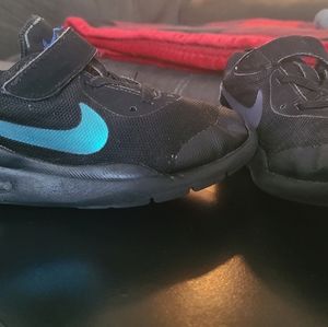 Boys Nikes